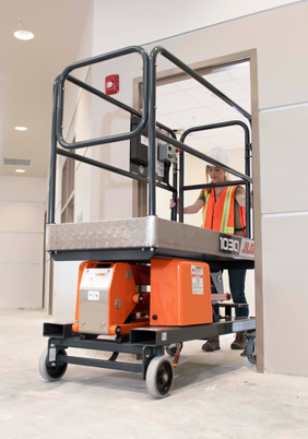 Operator elevates JLG® 830P into place